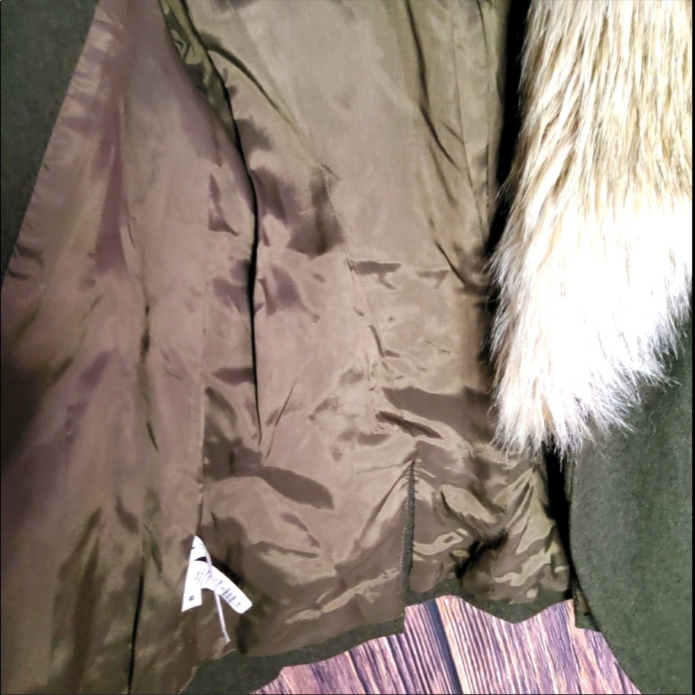 💚 Ann Taylor LOFT Green Wool Jacket Fur Collar - Picture 5 of 8